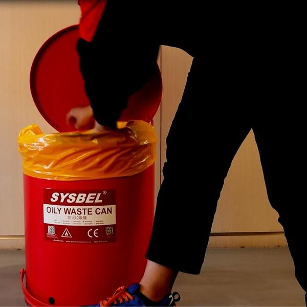 Oily Waste Can Used In Laboratory